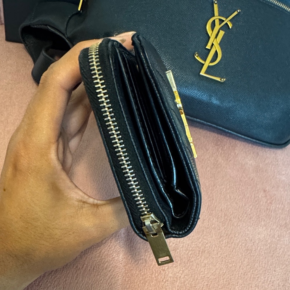 ✨ SALE ✨ Saint Laurent Wallet - Picture 6 of 12